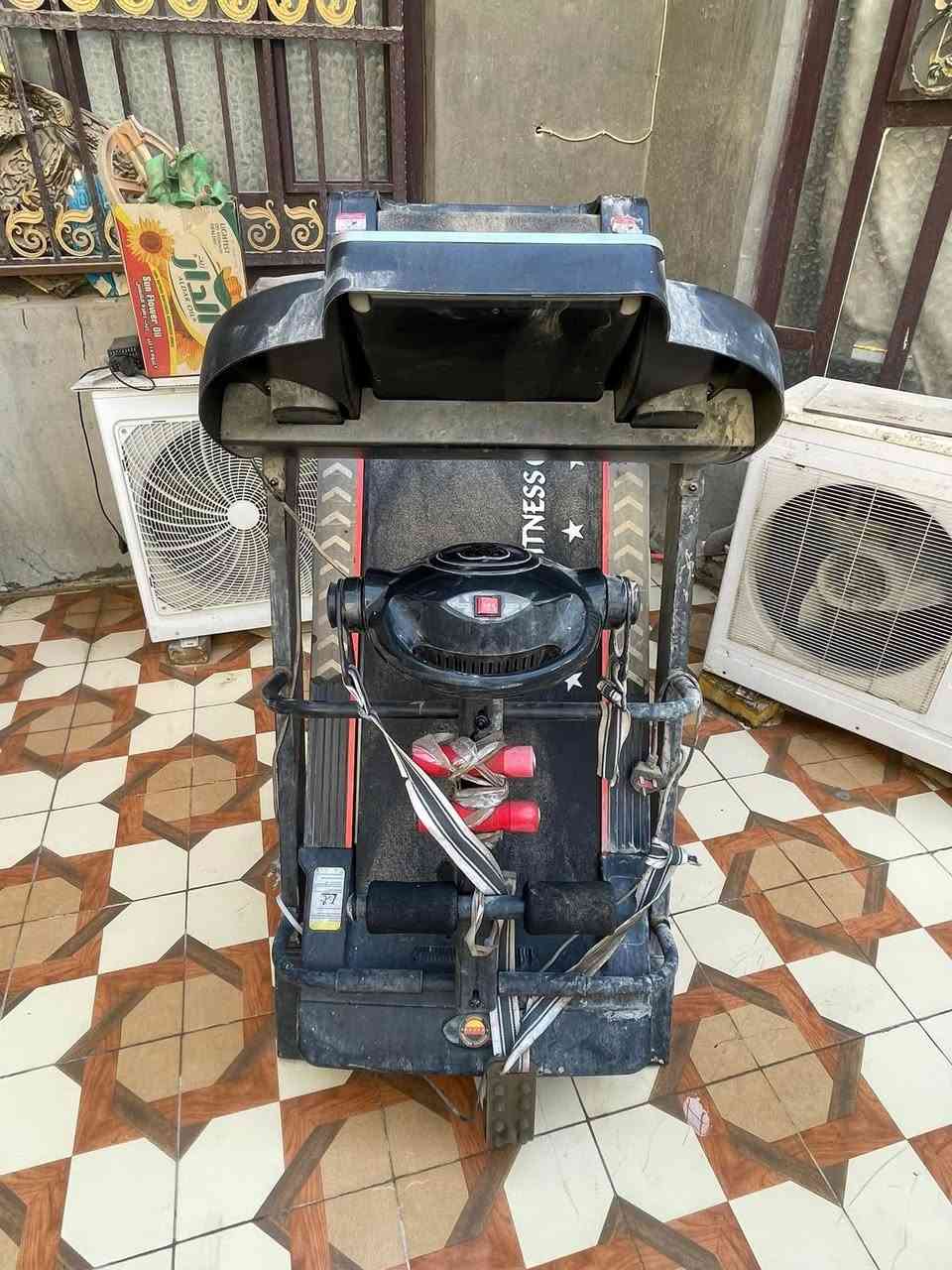 للبيع جهاز جري رياضي يتحمل وزن ١٧٠  ضخم جدا  
شاشه لمس 
بي عطل بسيط 
مكاني بابل حي الصحه 
السعر ١٠٠وبي مجال


**إذا كنت صاحب هذا الإعلان وتريد حذفه لأي سبب، رجاءا أرسل رسالة إلى الدعم الفني**