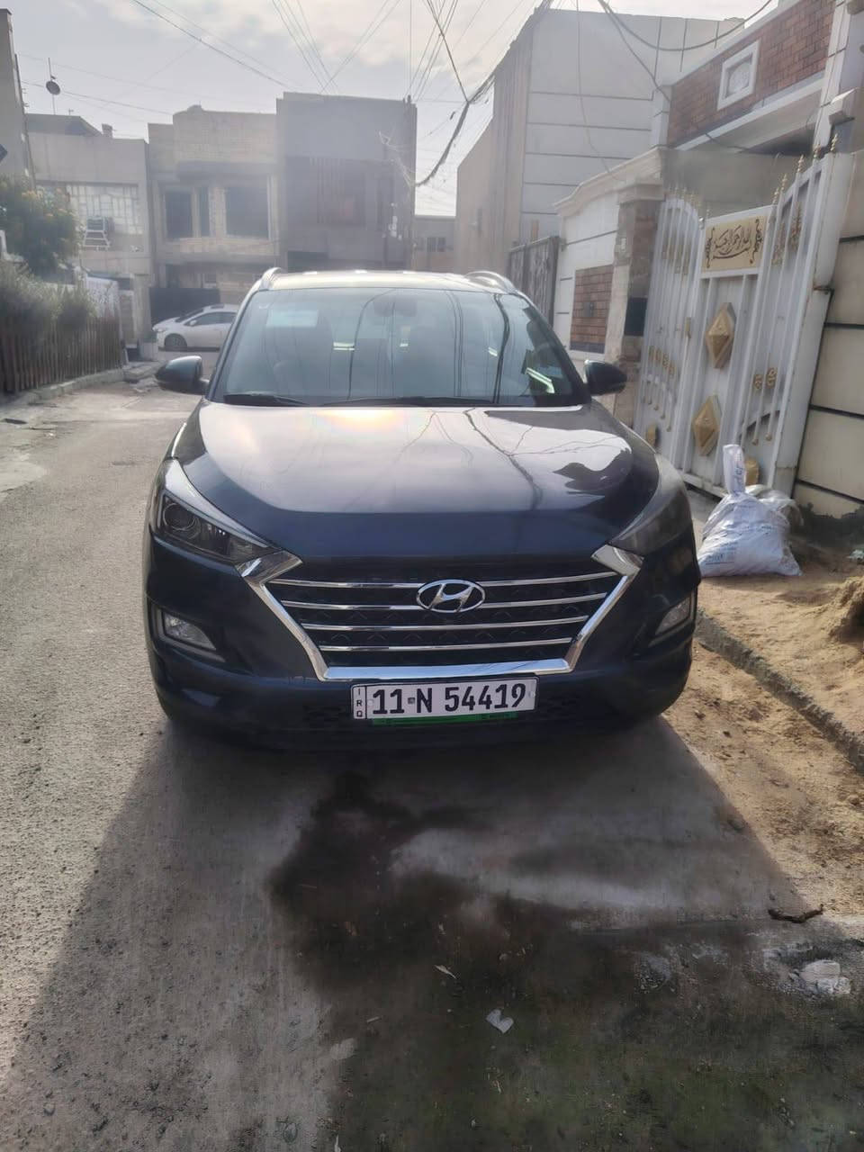 سلام وعليكم  سياره توسان 2020 وارد امريكي فول ليمتد عده الفتحه بصمه كشنات جلد وكهرباء تدفئه وتبريد بل كشنات تحكم ستيرن مثبت سرعه تبريد قطعتين صندوق كهرباء لغود شواصي مكفوله كير محرك على وضع الشركه ماشيه 76 الف سونار موضح بل صور  باسمي تحويل ثاني يوم سعر 150 وبيه مجال عنواني بغداد تقاطع درويش ***********
