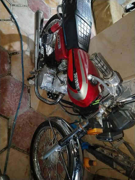 سلام عليكم دراجه للبيع أصولي نامه موديل 21 مامفتوحه سعر 700 أو بيه مجال ***********
