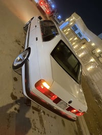 بي ام ٧٤٠ • ١٩٩٠ • وارد خليجي