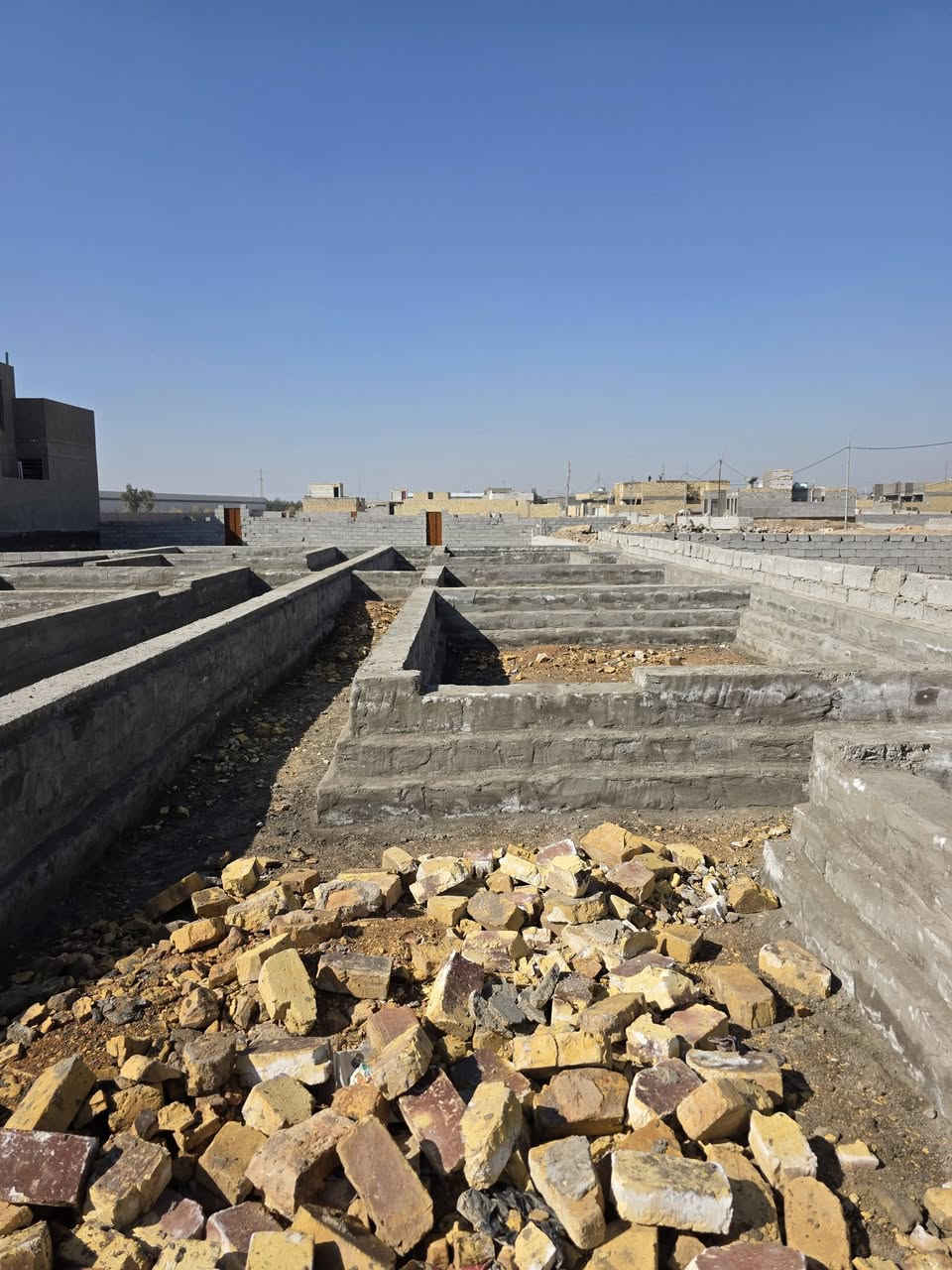 بسم الله الرحمن الرحيم
قطعه أرض طابو زراعي سند 25 للبيع مساحه ٢٠٠م 10 × 20 مسيجه كامله  السعر 25 مليون  مع المجال  العنوان ديوانية الإسكان الصناعي قرب شارع النسيج خلف الجملونات قريبه عل الشارع الرئيسي 
الاستفسار أكثر الرقم  ***********  مكتب البديري للعقار
