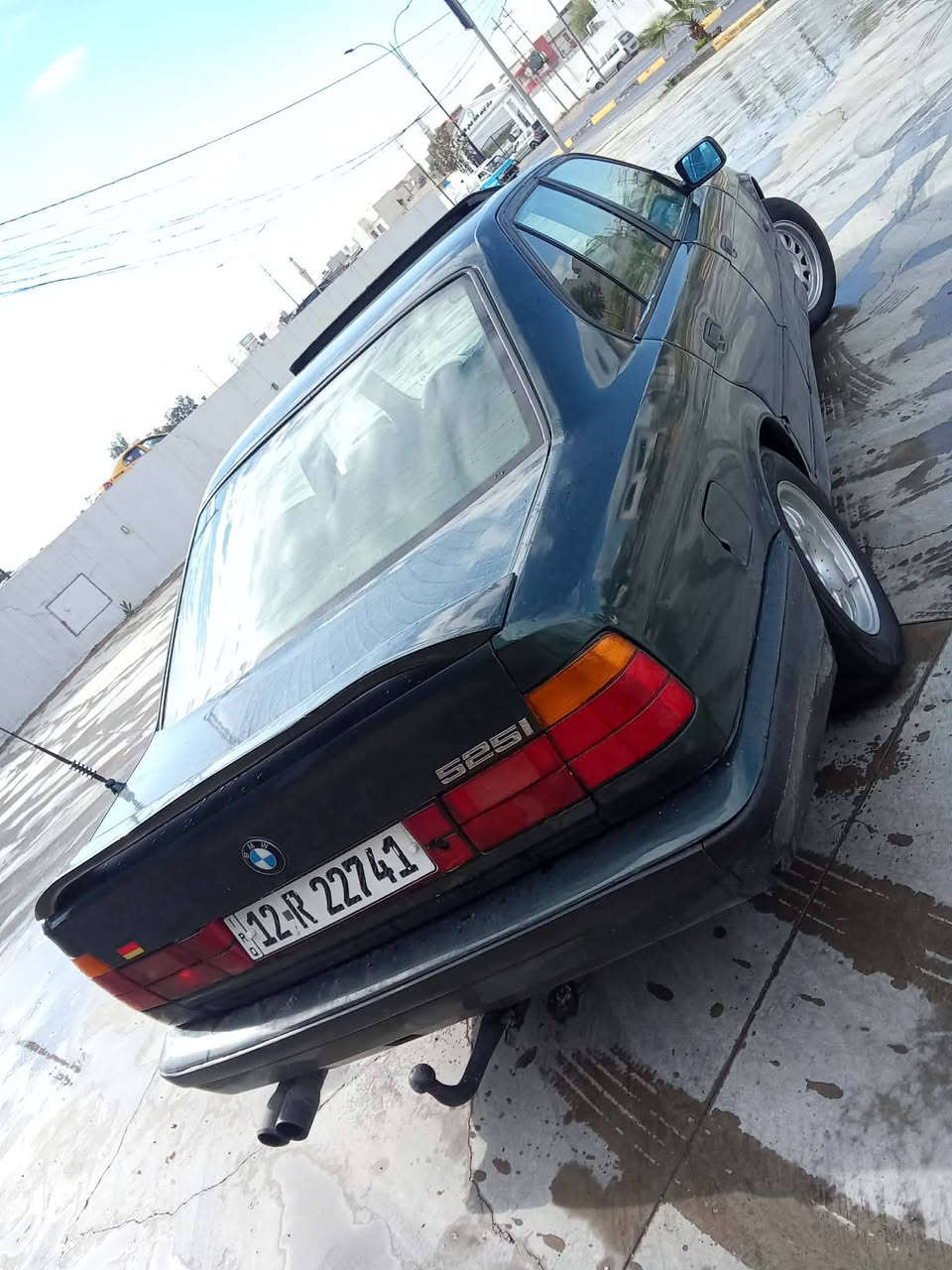 السلام وعليكم
BMW525i
كبس ديجيتال اصل بليته وسنويه 525

السياره مصبوغه جماليه مكينه گير شرط سنويه جديده رقم دولي شرط التحويل كاربون بيها  طخم تاير جديد صدر عمرتو قبل يومين سياره جاهزة السعر 52 وبيها مجال بسيط 

التواصل رقم ***********
