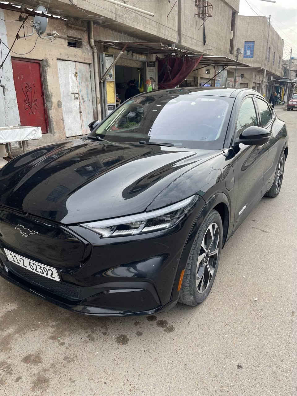 ‏𝐌𝐔𝐒𝐓𝐀𝐍𝐆 𝐌𝐚𝐜𝐡-𝐄. 𝐏𝐑𝐄𝐌𝐈𝐔𝐌
فورد موستانك ماك إي بريميوم موديل : 2023
اللوان : اسود 
عداد المسافة : 30 الف كم 
الحادث : فقط جاملغ امامي وبنيد مبدل ومصبوغات  
بدون دواخل بدون ايرباك. 
المواصفات (𝐏𝐑𝐄𝐌𝐈𝐔𝐌)
فـــول فـــول مـــواصفـــات 1/1
سقف بانورما 
كيج الكتروني 
داخل ليد (𝐋𝐄𝐃)
بصمة ابواب
بصمة تشغيل 
شحن وايرليس 
شاشة كبير ة
كاميرا °𝟑𝟔𝟎
كاميرا امامي نقص 
كاميرا جانبي
كاميرا خلفي
هاند بريك بصمة
‏𝐏𝐀𝐑𝐊𝐈𝐍𝐆 𝐒𝐄𝐍𝐒𝐎𝐑𝐒
اوتو هولد (𝐀𝐮𝐭𝐨 𝐇𝐨𝐥𝐝)
اوتو ستارت (𝐀𝐮𝐭𝐨 𝐒𝐭𝐚𝐫𝐝)
اوتو ستوب(𝐀𝐮𝐭𝐨 𝐒𝐭𝐨𝐩)
رادار °𝟑𝟔𝟎
رادار امامي (تحديد مسار)
رادار جانبي  (نقاط عمياء)
رادار خلفي (التحذير من الاصطدام)
حساسات °𝟑𝟔𝟎
حساسات امامي
حساسات جانبي 
حساسات خلفي
كشنات جلد 
كشنات كهربائي
كشنات خزن+ميموري 
كشنات هيتر
استرين هزة
تحكم استيرن
استيرن هيتر
تبريد لمس
تبريد مركزي 
مري شفط كهربائي 
صندوق شفط كهربائي 
لايتات (𝐋𝐞𝐝) عدسة زينون بيلادي
بكلايتات (𝐋𝐞𝐝) بيلادي
 ويل كروم ‏‎
تفاصيل اكثر الاتصال على 
 واتساب موجود هم *********** بغداد, العراق
