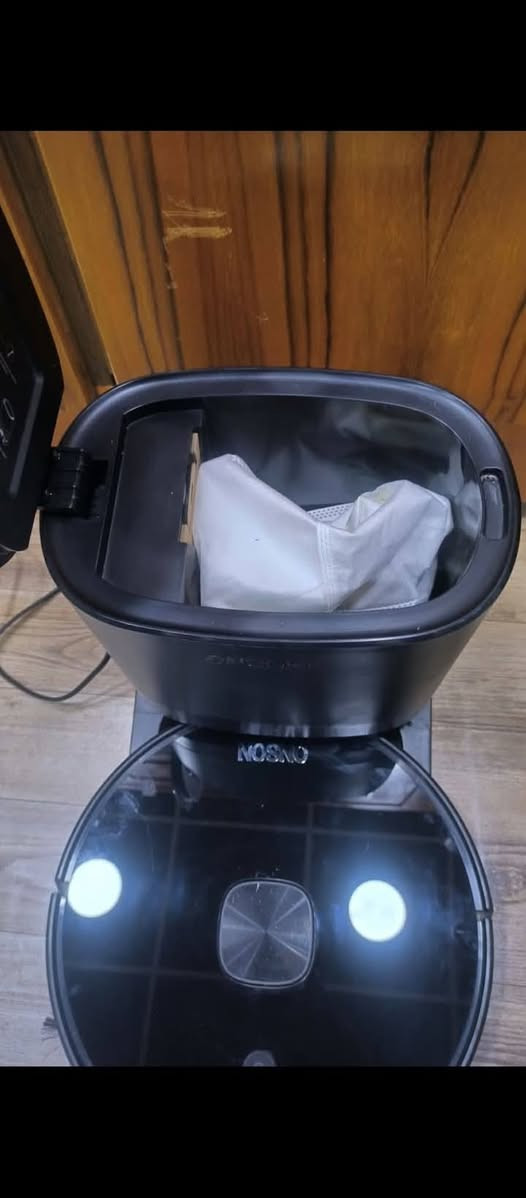 مكنسه ذكيه ONSON
🔹 تفريغ ذاتي: تفرغ الأوساخ بالقاعدة وحدها، ما تتعبك بالتنظيف اليومي.
🔹 رادار ليزر (LDS): ترسم خريطة للبيت وتتجنب الأثاث (ذكية جداً).
🔹 بطارية ضخمة: 5200mAh (تشتغل أكثر من ساعتين مستمر).
🔹 تحكم بالموبايل: تشغلها وتطفيها من تطبيق الهاتف.
🔹 شفط قوي: 50W تسحب حتى أدق الأتربة.


**إذا كنت صاحب هذا الإعلان وتريد حذفه لأي سبب، رجاءا أرسل رسالة إلى الدعم الفني**