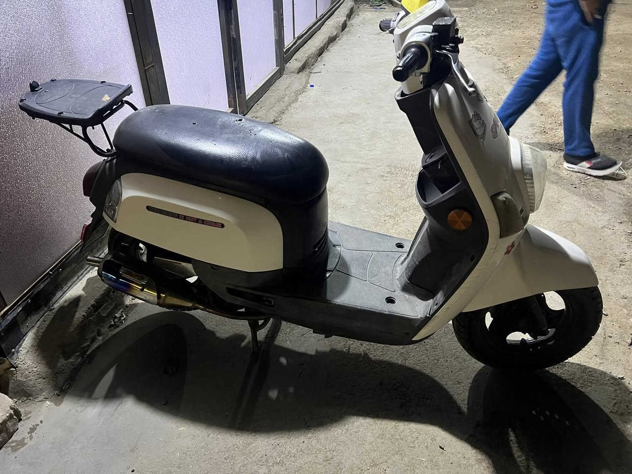 سلام عليكم بوليس بلاديه من طول للطول كهربائيات كلهه شغاله مكاني المدائن مراوس بعدله نضيفه


**إذا كنت صاحب هذا الإعلان وتريد حذفه لأي سبب، رجاءا أرسل رسالة إلى الدعم الفني**