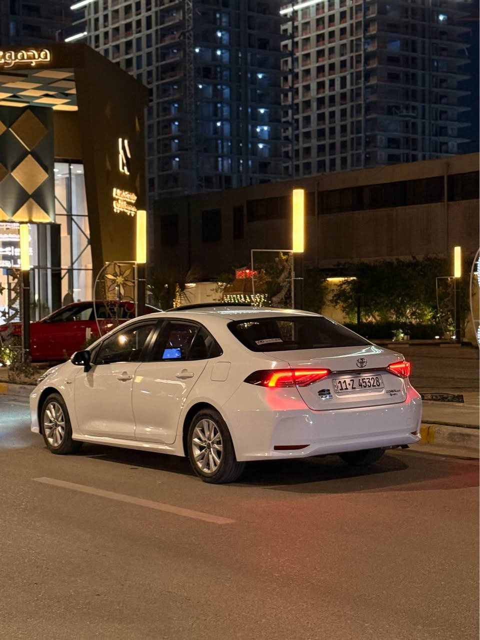 السلام عليكم 
كورلا ٢٠٢٤ هايبرد شكل الخليجي
مكفوله كفاله عامه 
بدون صبغ بدون بارد 
ماشيه ١٧ الف 
كشنات جلد 
شاشه جبيره 
عداد ديجتال 
رادار امامي 
تحديد مسار 
وباقي مواصفاتها المعروفه 
السعر 152 وبيها مجال 
الي يشوفها غاليه خلي ياخذ زيرو 
مكانها بغداد اليرموك 
*********** بغداد, العراق
