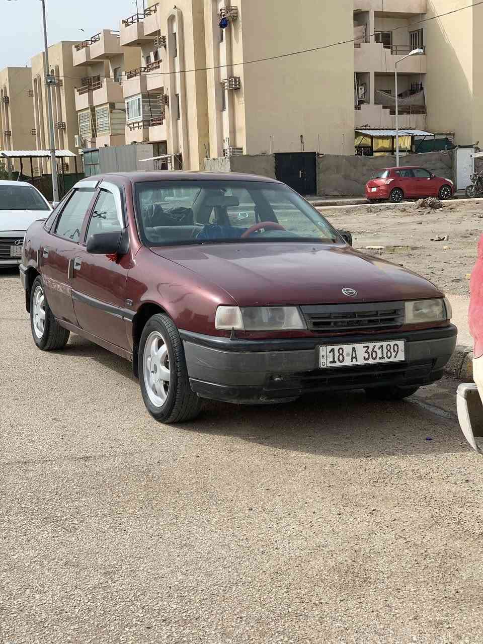 اوبل فكترا 92
سنويه لحد30بسمنه 
كير ومكينه وحداديه جيد جدا
تايرات جيد  الخلفيات نص عمر 
كهربائيات شغاله 
لايت زنون 
نواقصها بسيطه ماموكفتها 
سعر 27وبيها مجال بسيط 
متوازي ع بيعتها 
***********
