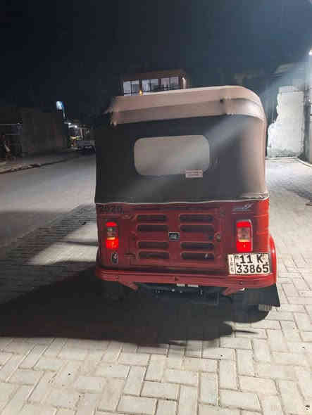 السلام عليكم تكتك للبيع موديل 20 شهر 12 رقم وسنويه تحويل يوم كفاله العنوان بغداد سعر خمس مليون  ***********
