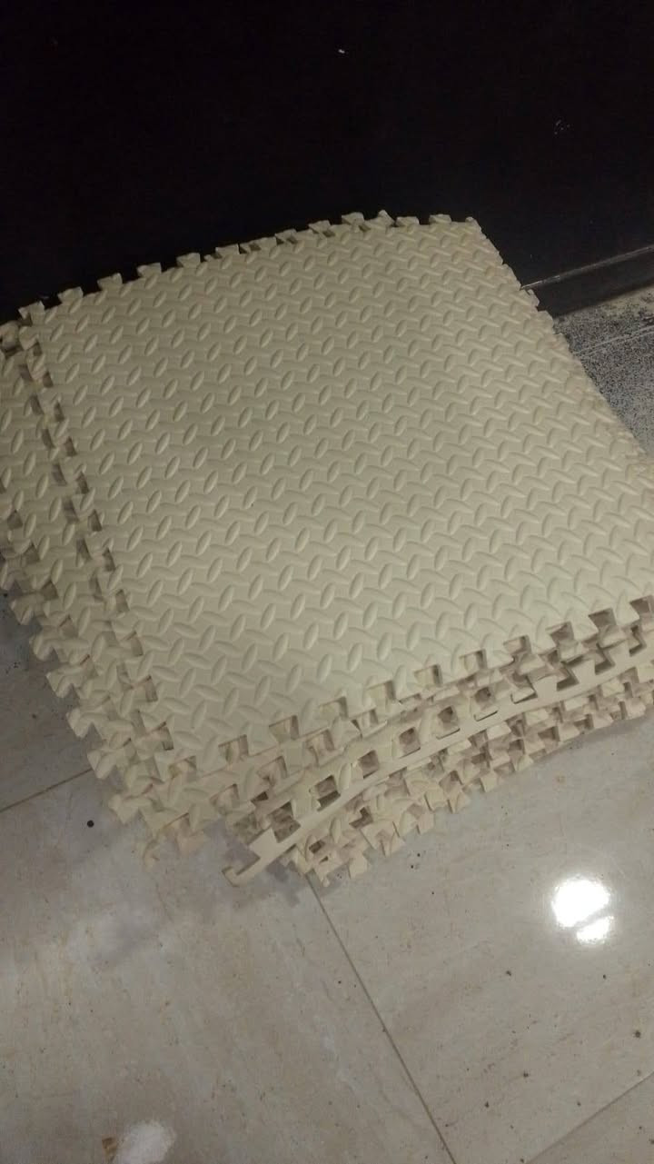 السلام عليكم بيع على واتساب 
***********
