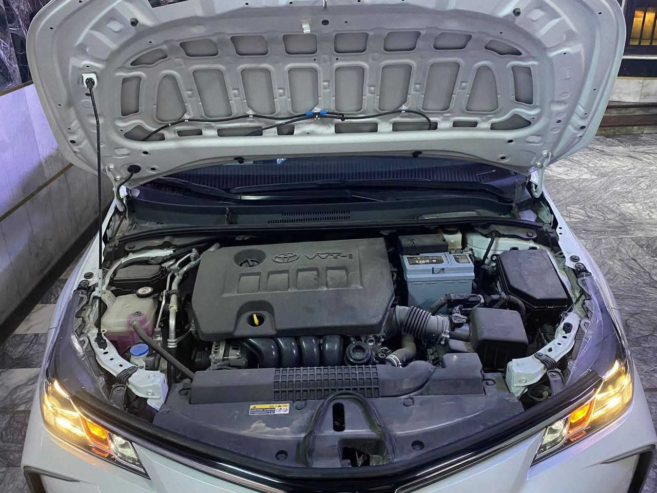 السلام عليكم كورولا للبيع موديل 24 ساز اصلي فول مواصفات واحد على واحد رقم بغداد تحويل ثاني مباشر سياره كفاله عامه من الصبغ من البارد من التبديل سياره ام الضمان رقم بغداد ثاني يوم تحويل انجليزي فول مواصفات واحد على واحد بصمه فتحه حساس امامي خلفي شاشه كبيره دواره كاميرا ساز السياره ام الضمان مكان السياره بابل السعر 197 وبيها مجال بسيط انا مكلف بالنشر السياره سياره مال دكتور وعلى ايده*********** ما متواجد على الفيس داخل بيجي
