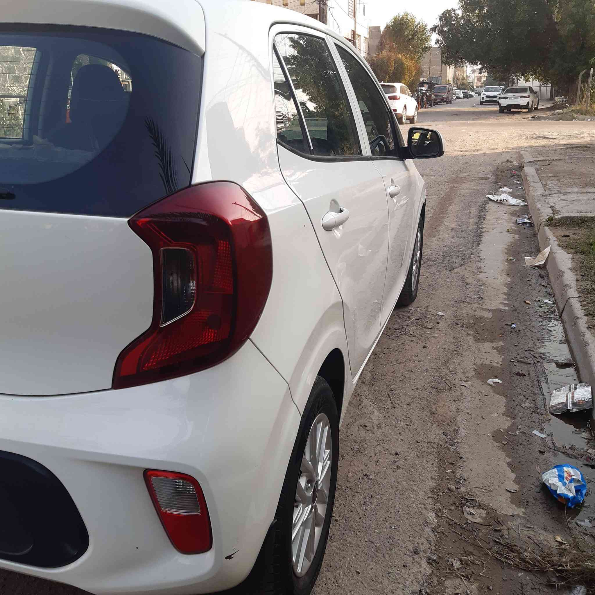 السلام عليكم 
بيكانتو خليجي بغداد باسمي موديل ٢٠٢٣ 
مكفولة من الصبغ والحادث 
سعرها ١٢٧ ورقة .. للاتصال ***********
محرك دوش المرغوب .. الكير ميكانيكي وليس cvt
