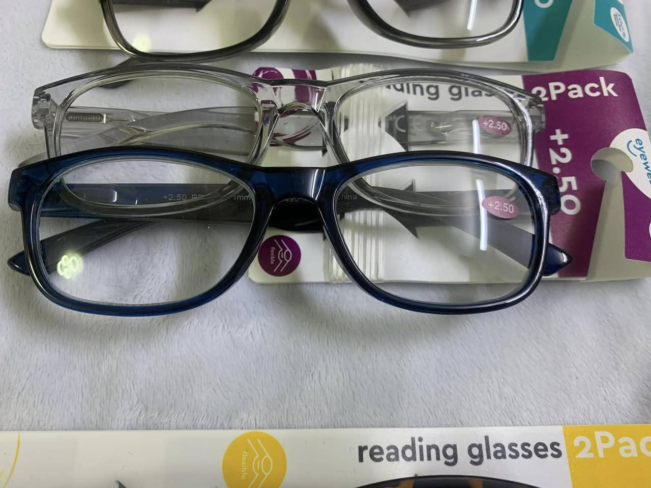 نظارات طبية اصلية صناعة هولندية باركود سيت قطعتين ١٥ الف فقط يوجد توصيل ٣ الف جميع المحافظات


**إذا كنت صاحب هذا الإعلان وتريد حذفه لأي سبب، رجاءا أرسل رسالة إلى الدعم الفني**