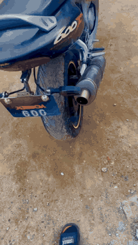 *********** اتصال      او    واتساب
للبيع فقط.                       F. 600
افواري 600 
                                  المكان الانبار الرمادي 
   
الدراجه متعوب عليه   ما تصرف عليه لو ربع. 

السعر. 18 $  حك جيتك. تدلل.       الدراجه ب التصوير مضلومه ب الواقع تخبل 

مكاتبه. فقط وياهة.   تجي تاخذه من باب البيت.  اكفله من السرقة   

الدراجه. تجي تفحص بعينك
تعجبك. تصعده. وتروح وع راسي الجميع
