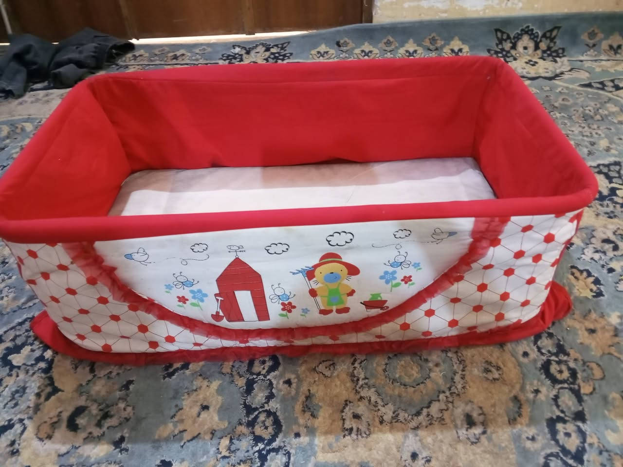 كاروك طفل ارضي. لبيع 
كامل مع دوشك ومخده و بطانيه 
السعر 30 
المكان كربلاء..


**إذا كنت صاحب هذا الإعلان وتريد حذفه لأي سبب، رجاءا أرسل رسالة إلى الدعم الفني**