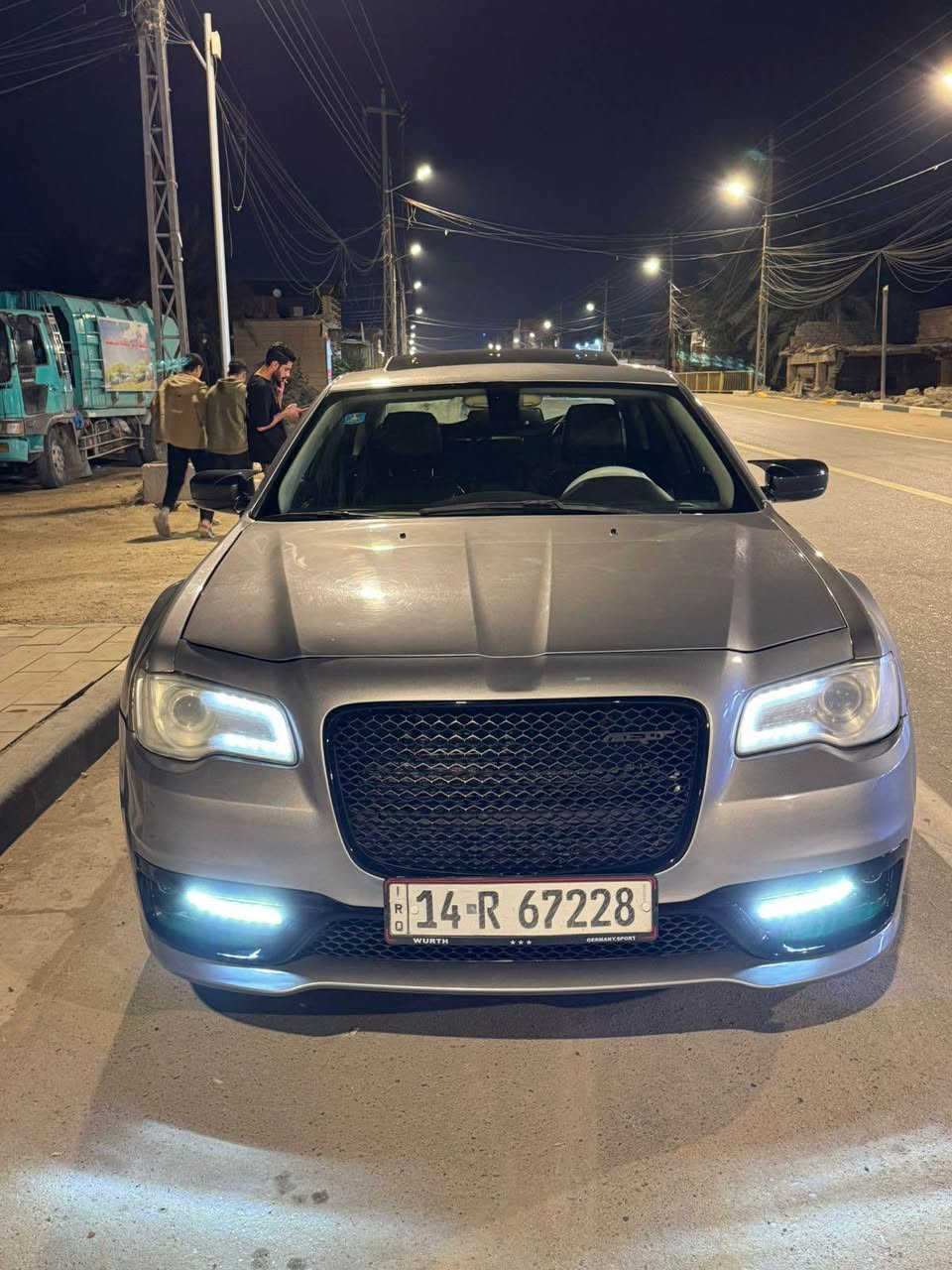 السلام عليكم 
اوباما 2016 مرمز 2022
السياره c فول مواصفات 🔥
برده خزن ميموري تدفئه وتبريد بالكشنات بانوراما ستيرن كهربائي وبعد معروفه مواصفات الفول 🔥 
ضربته جاملغ وشوي من البنيد بدون شواصي وبيها بيبان ثنين كلير بدون فتح توحيد لون السياره ماشيه 150ميل 
صور الحادث منشوره 👍 والسونار موجود 🔥رقم بصره باسمي 

*********** القرنة, البصرة
