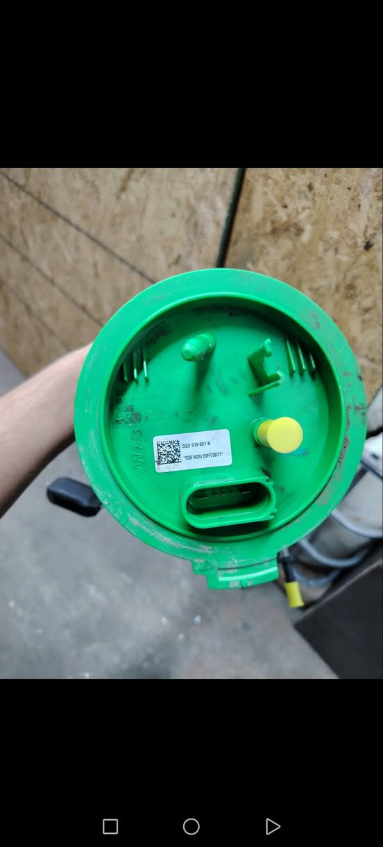 سلام عليكم من رخصة الادمن 
قاعده بتبم كامل جيتا حديث
البيع جملة فقط 
كمية خير من الله 
البيع جملة فقط سعر القطعه 12$
اقل طلب 10قطع
*********** واتس اب
