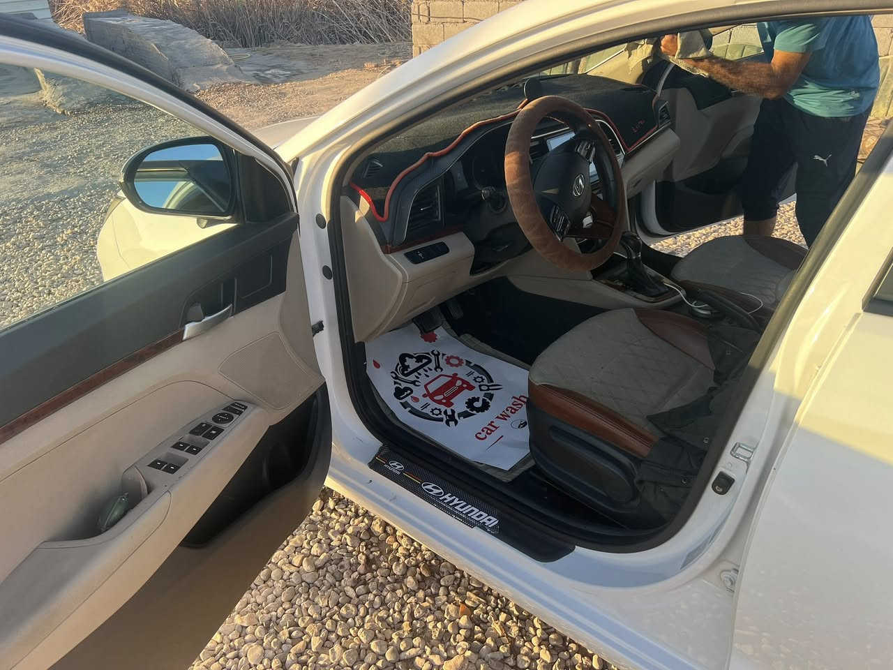 سلام عليكم النتره مديل 20فول مواصفات رقم بغداد مكان كربلاء سعر 168تصل ***********
