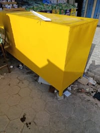 ميز حديد • جديد • ٢م