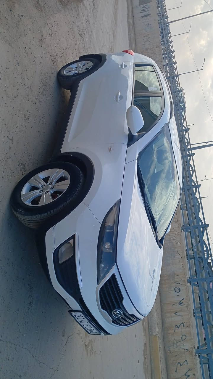 کیای سپۆرتاج مۆدیل 2011هیچی لێدراو سبوخێکی نیە شوێن کرکوک ڕقم تازە یە دفتر بنزینی هیە بە  سە نە وی بە سە رچوەشوین کرکوک***********
