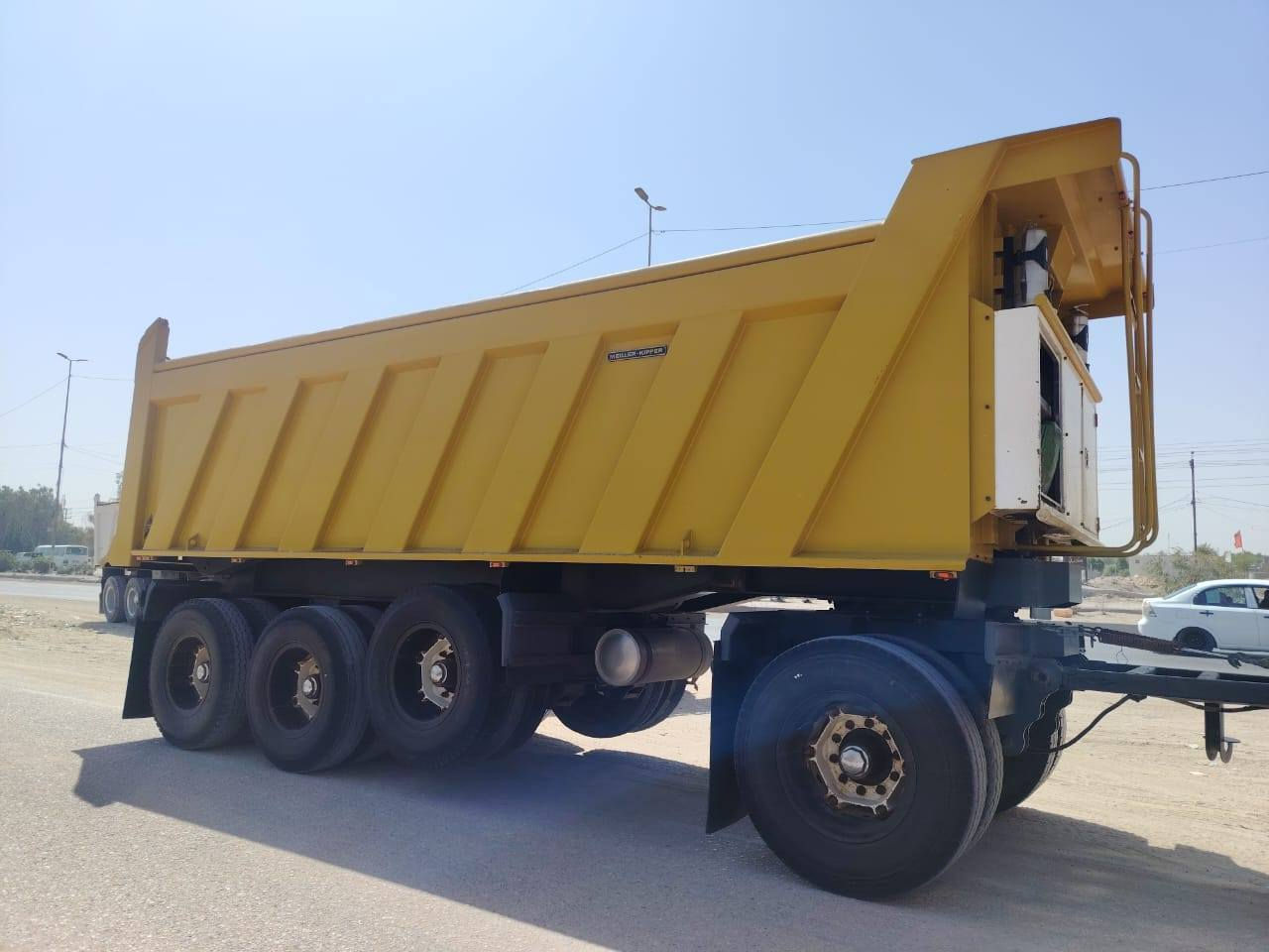 سلام عليكم  مقطوره للبيع تسكام رسول سلمان تخم تاير مديل ٢٠٢٤ برماخ ابوربع ويل ألماني مكفول كهربائي جداد حداد ***********
