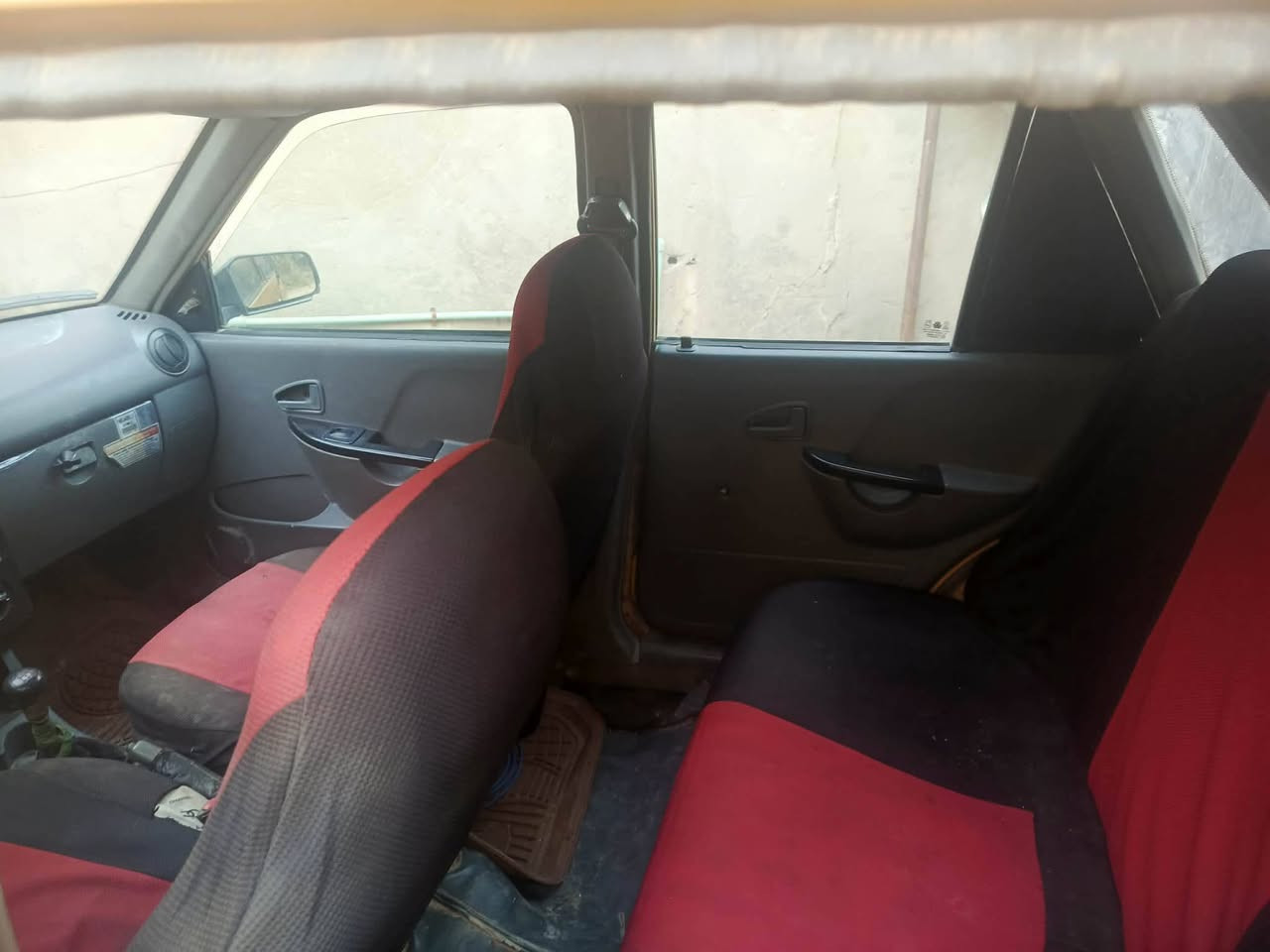 سلام عليكم 
سايبا موديل 12رقم ميسان مداور مصفره هيئه وغرامات سنويه لل28 مكفوله من الضربه والصبغ مكينه كير حداديه جديد 
السعر 19وبيه مجال
***********
***********
مكان بابل القاسم
