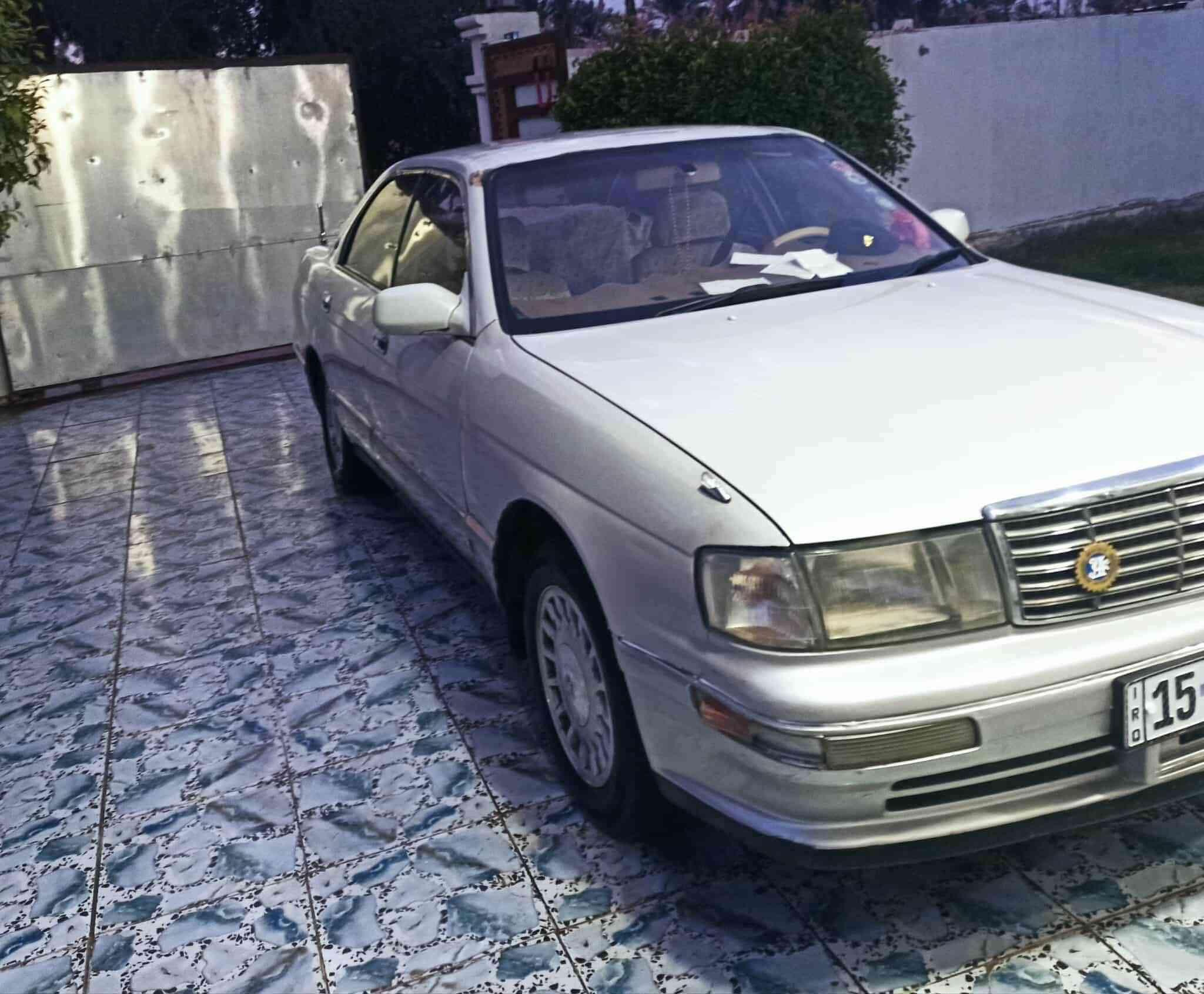 سلام عليكم 
بطه منفصل موديل 1994 رقم انبار الدولي  
الون ابيض صدفي محجل
غرفتها جديده بمعنا الكلمه من دشبول ومن بطاين ومن كشنات كهرباء  
سنويه لل29 هزه قبل سبوع مسوي  مكفوله من الضربه والصبغ  وكص ونقل الجثه 
بلاديه السياره  كهربائات كلها شغاله مابيها نقص كلوب تبريد مكينه كير مكفوله حداديه خلفيه جديده اماميه نص عمر 
راعيها بل حله يريد تحويل سياره مال جناي مذب عليها ولا ربع 
السعر 53 وبيها مجال بصيط 
مكاني كربلاء الحر الصغير 
رقمي ***********
