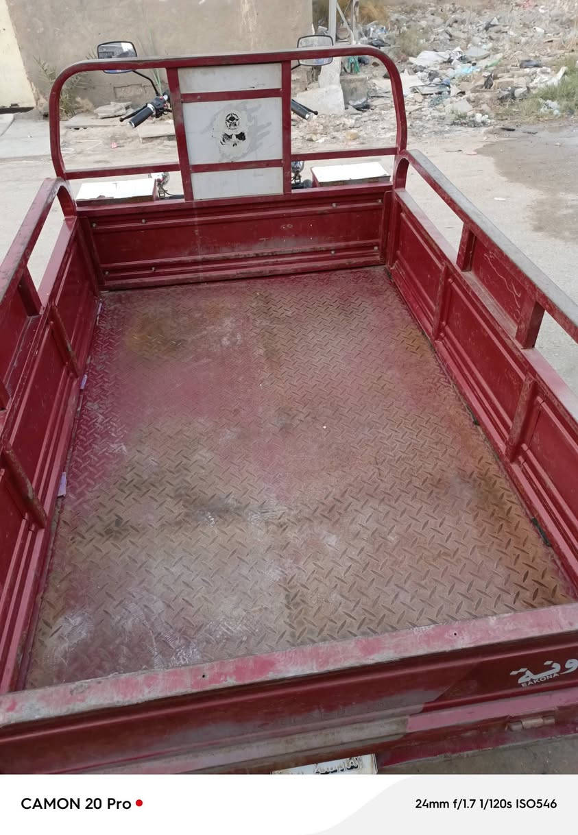 السلام عليكم ستوته للبيع موديل 21 العنوان الديوانيه الشافعيه***********
السعر مليونين وبيها مجال مجالها شيء قليل
موديل 21
