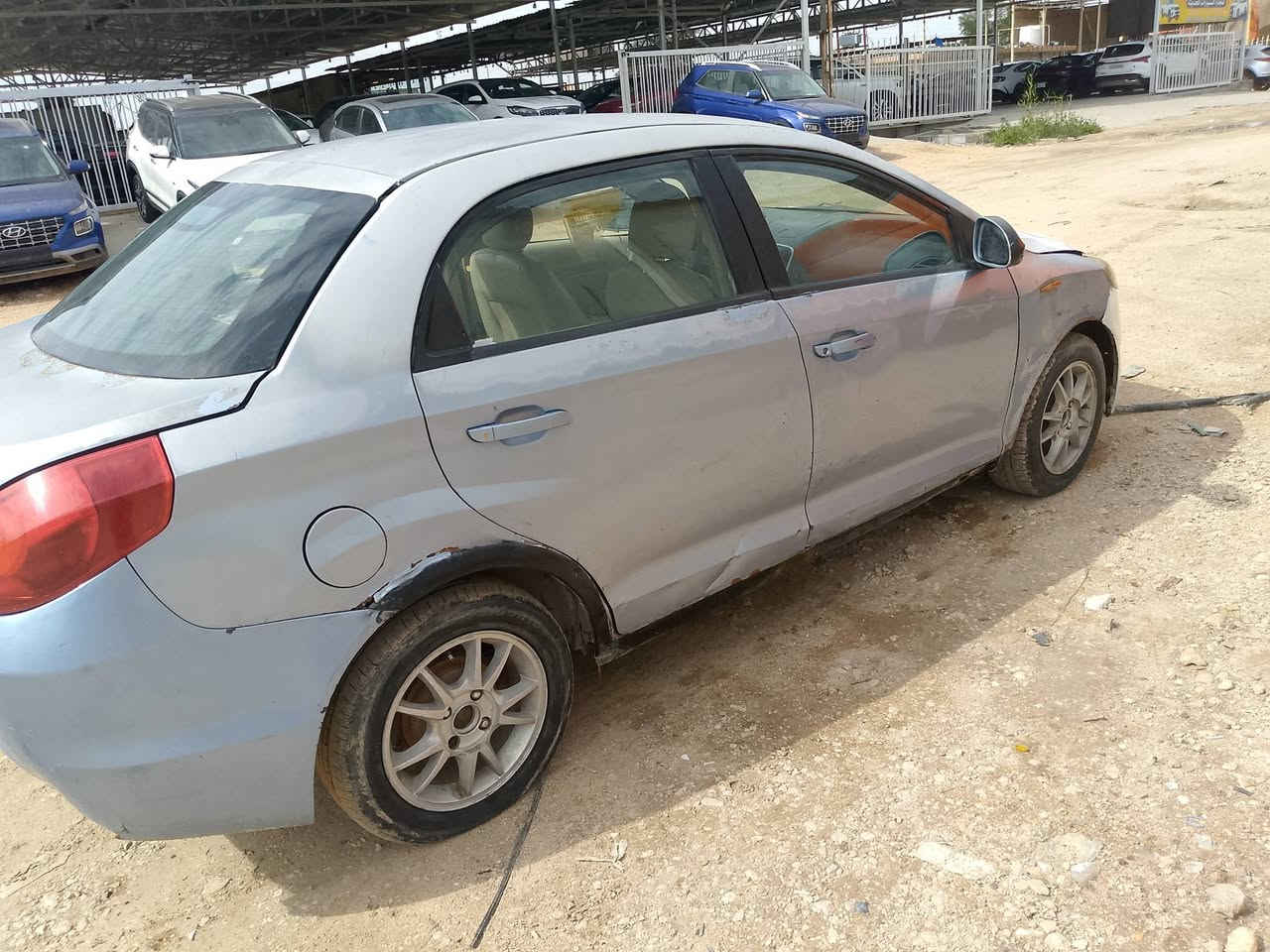 شيري تلاوين موديل 2011 للبيع شنو ضايعه عندي سكنر كفل سرقة وعشائر مكينه بيها صوت ***********
