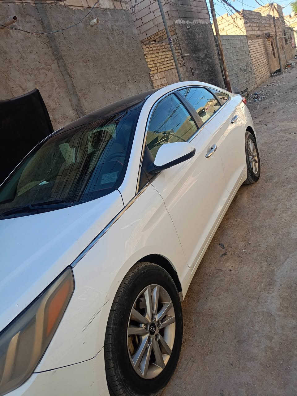 السلام عليكم عندي سياره جاهزه من كلشيه على الأخير 
سوناتا 16وارد فقط بيه تشليع صبغ  اغلبيتكم اتعرفون  المريكي بل ذات الايدبيض يشله  حادثه السيارة من امريكه اكلين فقط دعاميات رقم الجديد ابسمي مراوس فقط سياره احدث او عاليه حسب القناعه للطرفين  دخول خاص هذا رقمي بي وات ساب ***********
