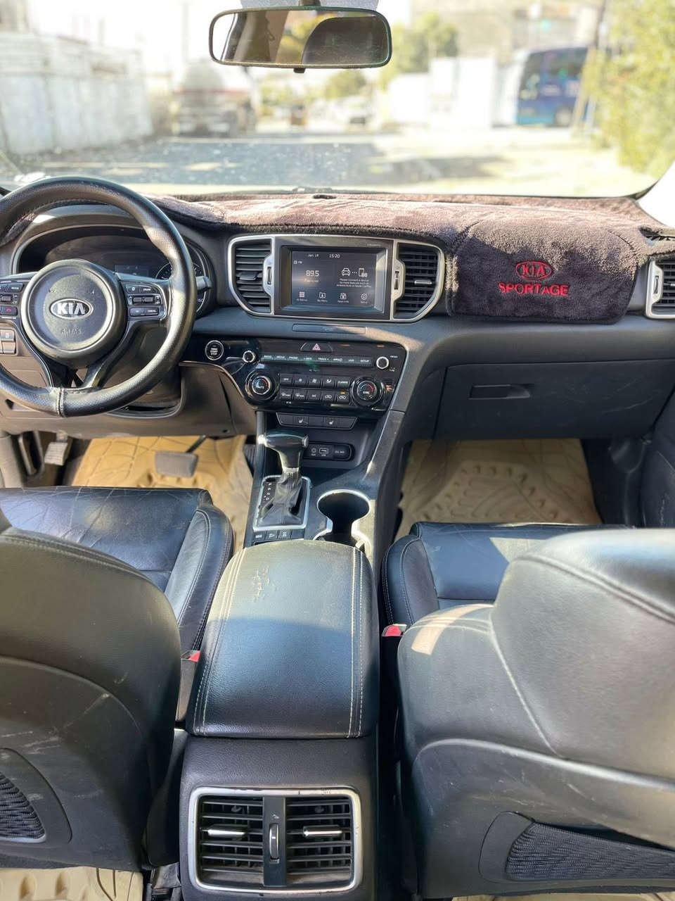 سبورتج 2019وارد امريكي
[][][][][][][][][][][][][][][]

السعر 153بصمه سياره موصفاته راقيهEX

فول مواصفات ***********‏

مواصفات :- بصمه -  - محرك -2400

رادارات - حساسات - كشنات كهرباء + جلد -

صندوك كهرباء - شحن لاسلكي - تشغيل عن  بعد تحديد مسار. مري شفط 

قلاب.  

شاشة كبيره متصل - قطعتين تبريد

الضرر :- جاملغ  + شويه بل بنيد بسيط

السعر (153ورقه. ***********‏
