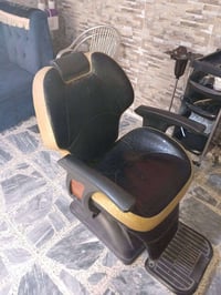 كراسي • ٢ قطع • نجف