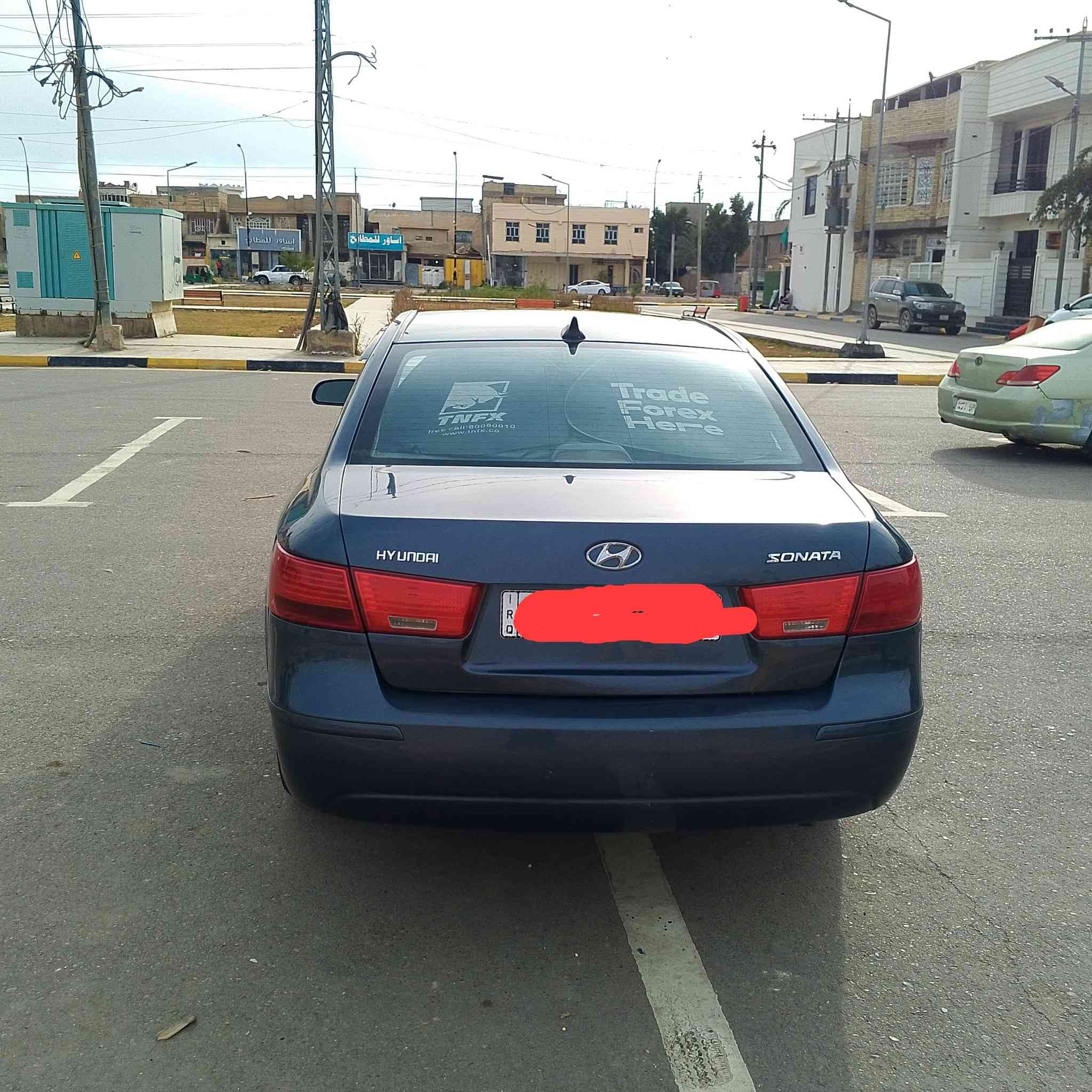 السلام عليكم سوناتا موديل (2009) رقم واسط الدولي باسمنا مجددا سنويه وهزة حجم المكينة (2400) مكينه وكير وتبريد مكفولات غرفه جديدة تخم تاير صدر امامي خلفي مكفولات منظومه صيانه شامله للسيارة وارد امريكي فقط جاملغ خلفي بجم كبس صيغ احزام اثر جراد فقط وعندي الفديو قبل الصبغ فقط مكان السيارة قضاء العزيزيه السعر (105) الاتصال (***********)
