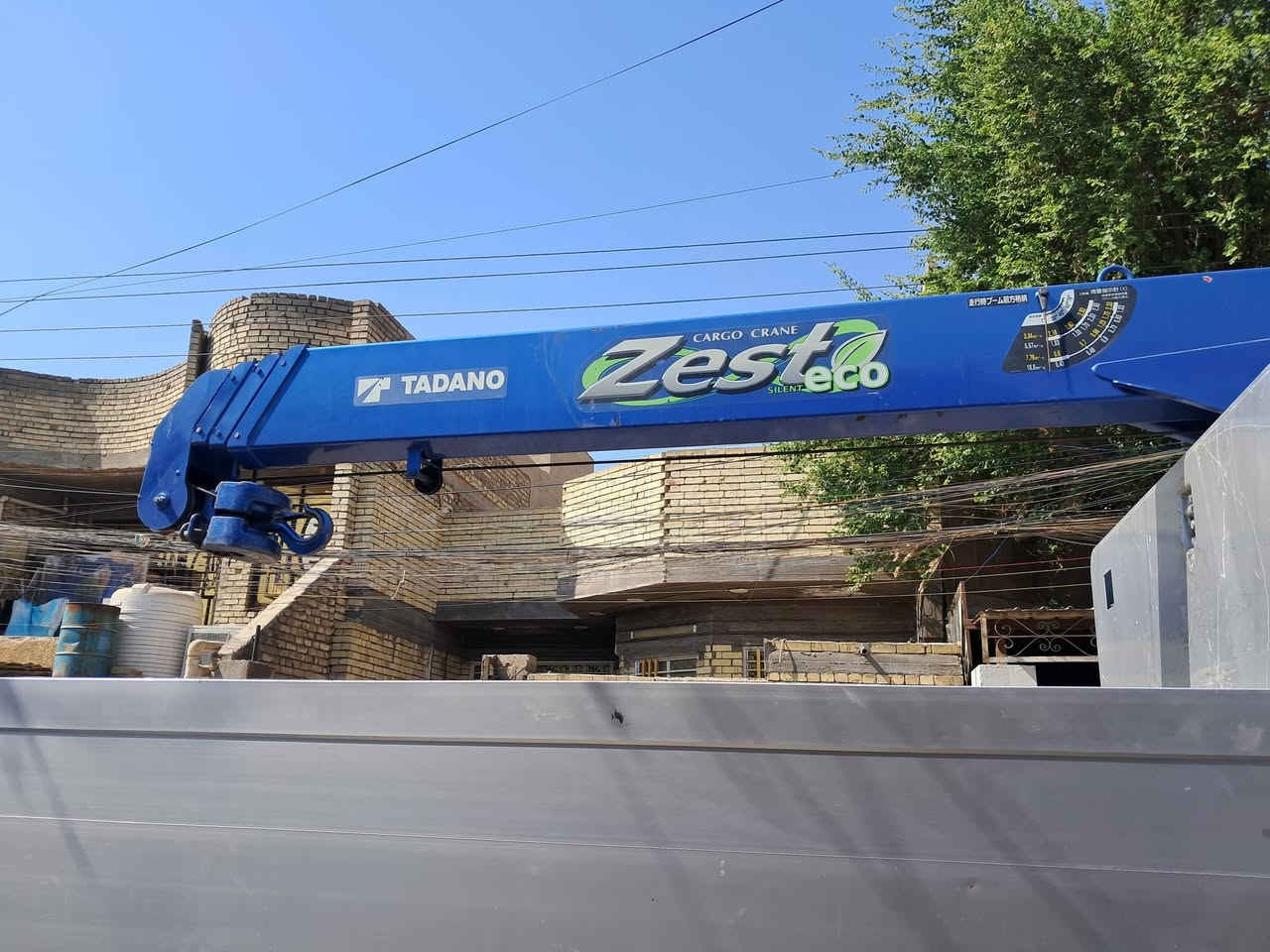 سلام عليكم كرين هينو شيطان موديل اصل ٢٠١٦ دخول جديد فحل محرك 5 سلندر كرين ريمون اصل جديده  شاصي محسن سياره ب اسمي مكان بغداد ***********
