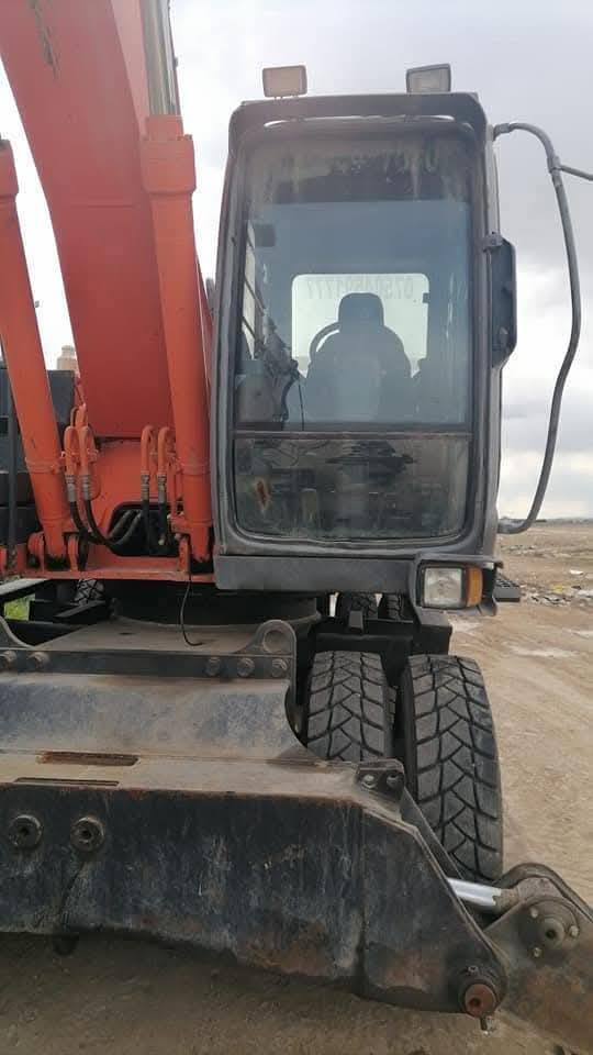 للبيع فقط، موديل 2006، مقاس 210، الموقع: أربيل، للتواصل عبر واتساب: ***********
السعر: 355 دولارًا
