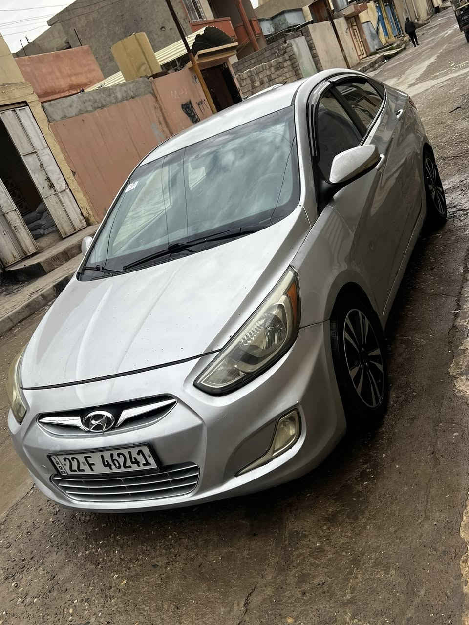 سلام عليكم اكسنت موديل 2016رقم اربيل جديد هزه جديده 
محرك شرط كير شرط السياره كوري كير اي تي محرك عادي 
السياره بسمي وكاله وتحويل شرط السياره مصبوغه عام بدون اي ضرر بجم كبس حوض كبس بدون اي دواخل بشرك سبب الصبغ جانت مقحل السياره ونصبغت سعر 85$بيها مجال مكان السياره موصل جانب الايسر حي السماح قرب محطه المشاعل 
رقم الموبايل ***********بيها وتساب
