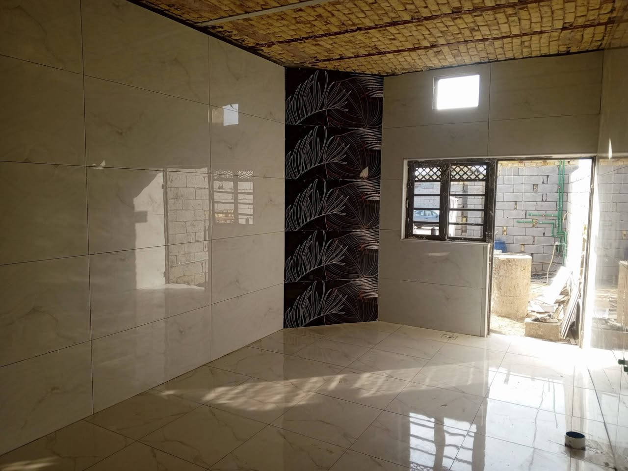 *********** متفرغ حالين
