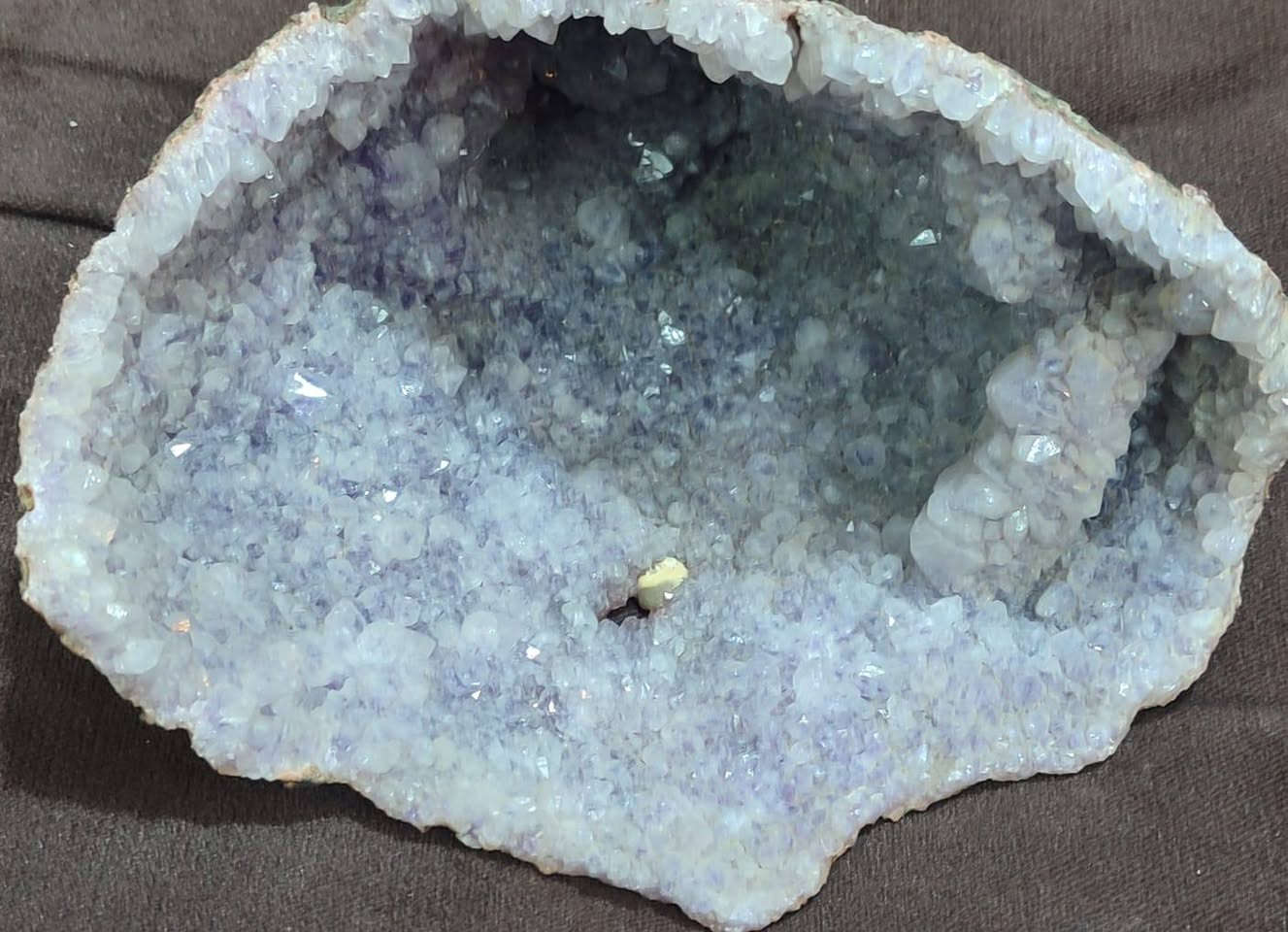 حجر خام حجر الجمشت البنفسجي حجم كبير
بيع مباشر 25.000 دينار 
يتوفر توصيل لجميع محافظات العراق


**إذا كنت صاحب هذا الإعلان وتريد حذفه لأي سبب، رجاءا أرسل رسالة إلى الدعم الفني**