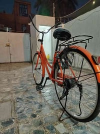 اخوتي عيني هاذه لبايسكل للبيع الله شاهد لبايسكل جديد ومخزن ما ماشي هوا...