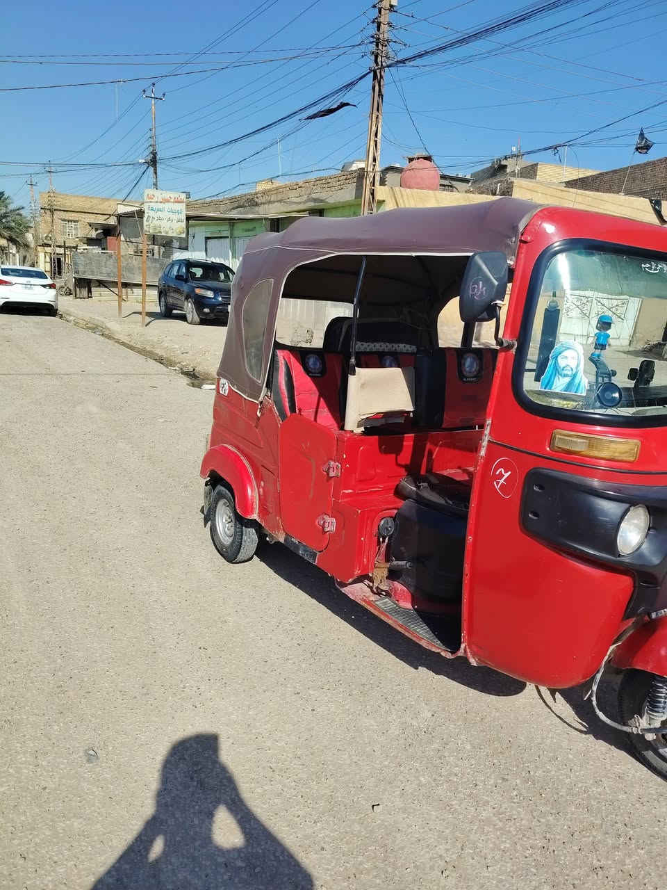 السلام عليكم تكتك للبيع 22مرقمه تحويل مباشر ب اسمي محرك مكفول تنقيص وتبخير وكير واكسل مكفولات بيها تخم تاير شركه جديد مسجل دمام نشره داخليه سعر 8 وبيها مجال بسيط الشراي يتصل ***********
