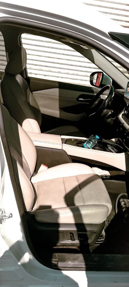 السلام عليكم نيسان روج 2023 كفاله عامه بيه تقرير غرق نسبه 15%100 فول موصفات رادارات أمامية/جانبية/خلفية، كاميرات 360 درجة (5 كاميرات)، كشنات جلد (تدفئة/تبريد)، شاشة آيباد، تشغيل بصمة/عن بعد، فتحة سقف بانوراما، هاندبريك بصمة، وتحديد مسار المحرك: 1.5 لتر VC-Turbo، 3 سلندر  بدون رقم سعر 165 
*********** البصرة, العراق
