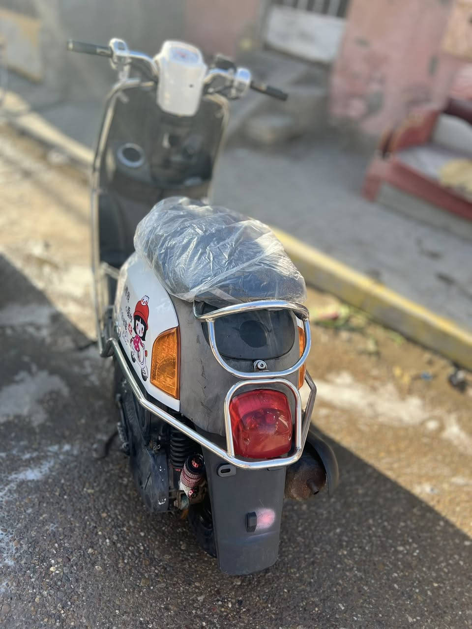 دراجه بوليس بيضه كابريته قابل للمراوس ماكس وقابل لشراء مكاني بصره حيانيه دراجه مامفتوحه وكلشي شغال تواصل هنا ***********
