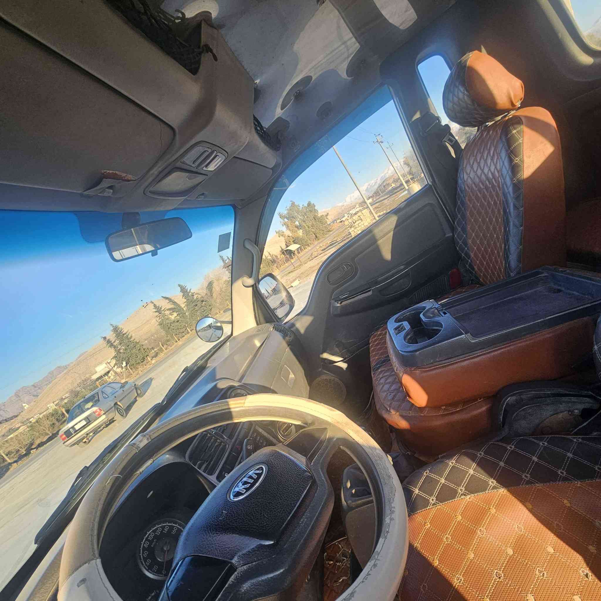 کیا چوار هە زار 
مە کینە عادی مۆدیل 2013علوجە ساغە 6تایە ی لۆکی لە ژێرە گێڕو مە کینە ی بە شە رت***********
*********** رانية, السليمانية
