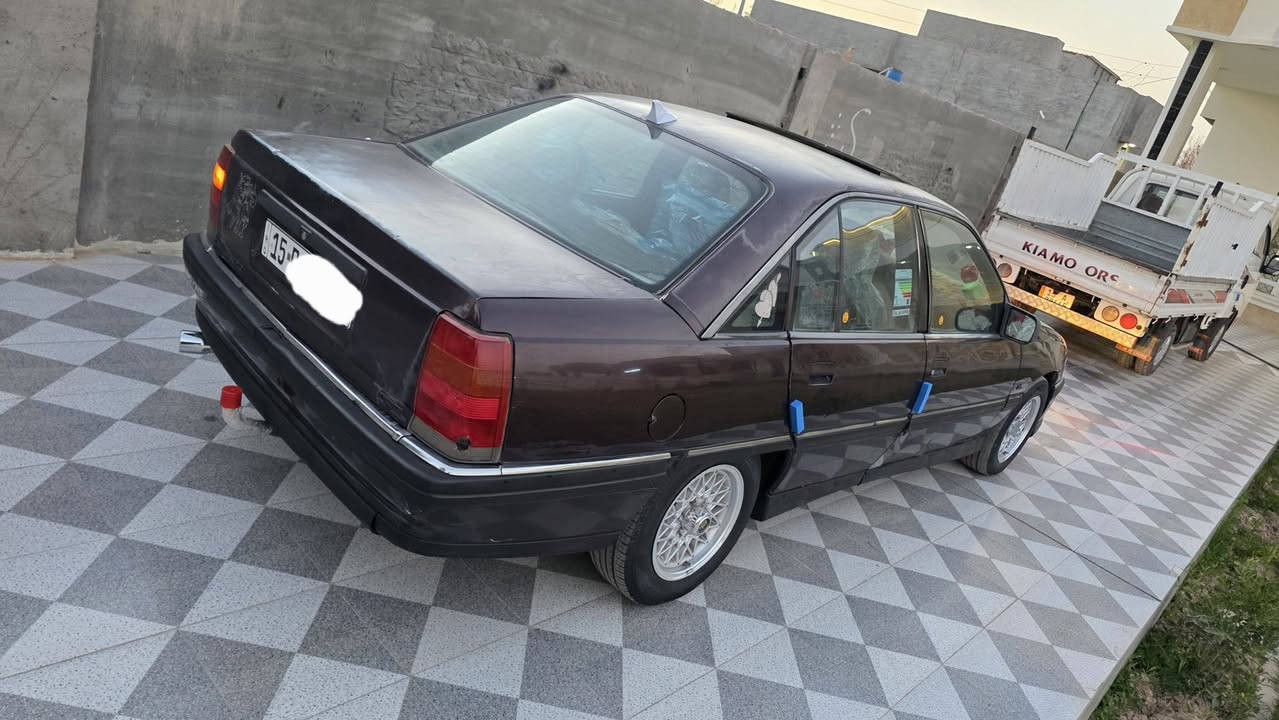 يالله اوبل #اوميكا للبيع موديل 91 محرك 2000 بلادي #السعر38  سنويه لحد 30 داخله هزه جديده اخوان السياره #بلاديه بدون #صبغ بدون #معجون بدون #ضربه #وخويس #مامعمره شرط على #وضع #الشركه تخم تاير جديد #كهربائيات شغاله فتحه سقف شغاله مسجل شغال ترايك 180 مكاني رمادي #للاستفسار ***********
