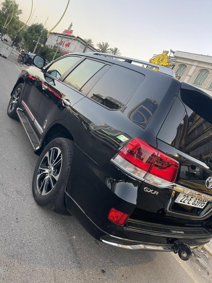 لاندكروز ٢٠١٦ رقم اربيل محرك 8 سلندر 4600 لون اسود بيها بارد مكانين بسيطه ماشيه 116 مكان السياره بعداد
***********
***********
