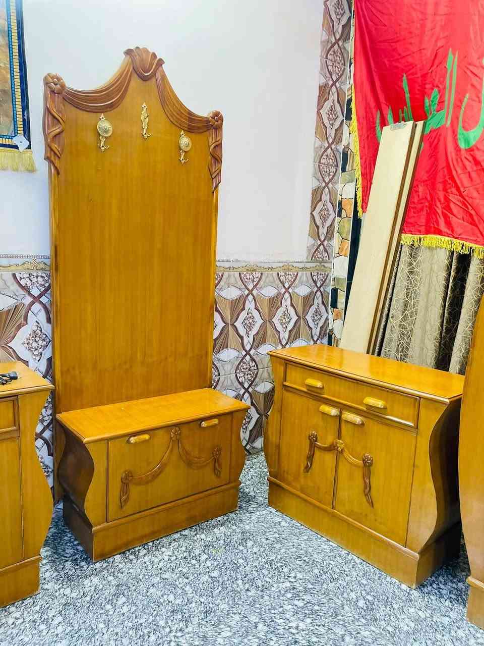 لعشاق الانتيكا  🔥👌  سعر مليون و50
غرفه صاج ٦ ابواب نادر عملها ماكو اختها بسوك 
شغل وعمل ونجاره درجه  شغل كله بورمي 💯💯مغطى بالزان المصري 💯💯
غرفه جدا انيقه وراقيه🔥🌟
عنوان بغداد مدينه الصدر 💥
توصيل موجود 🚛🚛
واتساب ***********
