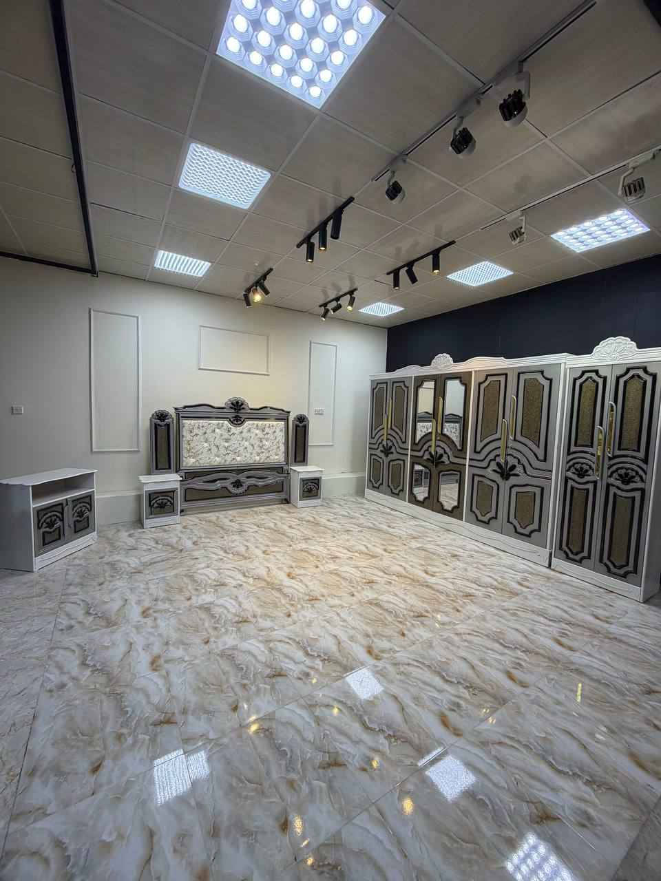 غرفة اخشاب  بسعر 950 

⚜️تفاصيل الغرفة ....⚜️

صاج خارج ٤ملم ام دي اف 🪭
وداخل معاكس ٣ملم 
صبغ مرمري درجة اولى 

عدد القطع  ٧ قطع 😍
1 //جرباية  قياس  ١٦٠ × ٢٠٠ 
//ميز جانبي ايسر قياس ٥٠
2// وميز  جانبي  قياس ٥٠
3// زاوية ارتفاع مترين عرض ٨٠
4// وميز بلازمه  
5//وميز مراية ارتفاع مترين عرض ١٢٠
6// وكنتور ٦ باب  ارتفاع مترين و١٥ طول ٣ متر و١٥

(توصيل مجاني مركز بغداد )
التوصيل يشمل الشد مجاني 🌹❤💚🏡 بغداد, العراق


**إذا كنت صاحب هذا الإعلان وتريد حذفه لأي سبب، رجاءا أرسل رسالة إلى الدعم الفني**