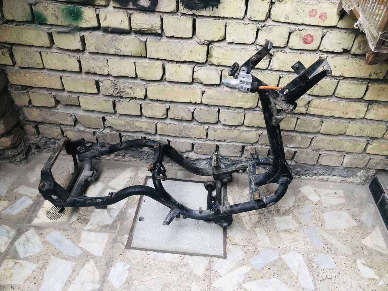 سلام عليكم للبيع
شاصي عدله 
سوادات كامله 
ماشه وستيرن 
مكينه 
كشن 
سعار مناسبه 
مكاني بغداد لامين رقمي ***********@إشارة
