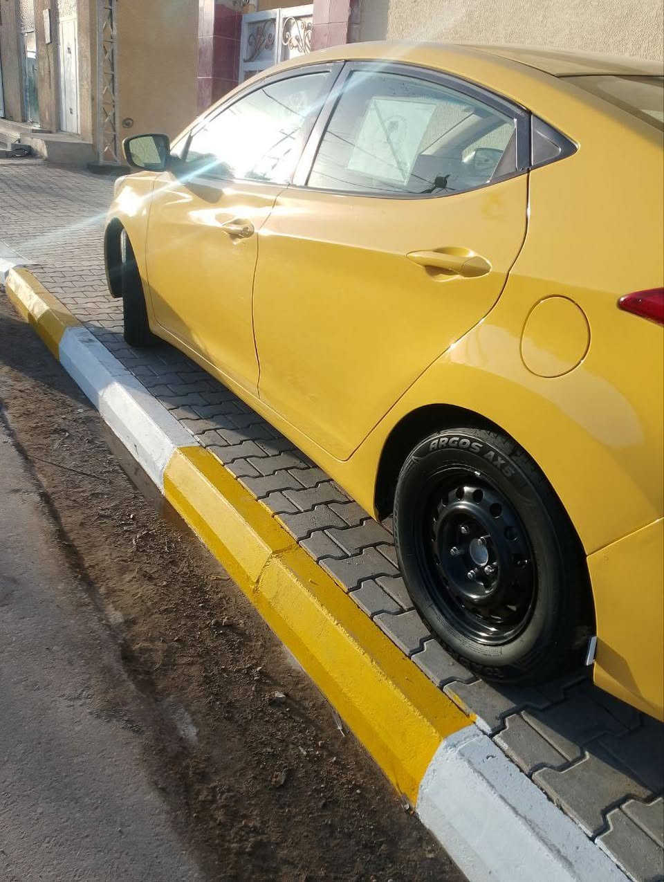 سلام عليكم النتره ١١امريكي ١٨٠٠حادثه قبق جنطه مبدل كله ليبل واحد مكينه وكير خير من الله جاهزه من كل النواحي مكينه مفتوح كازكت فقط التصال ***********السعر ٩٣
