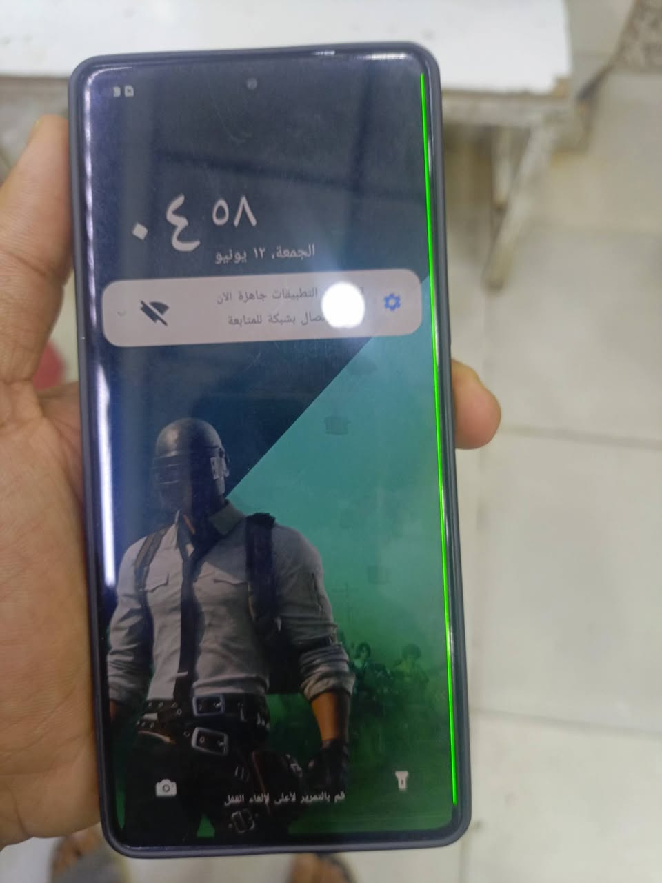 موبيل جي تي 20
يشتغل 120 فريم 
اذكره 256 
بي فقط هذا الخط الموجود بلشاشه 
قيم واخذه 
***********
