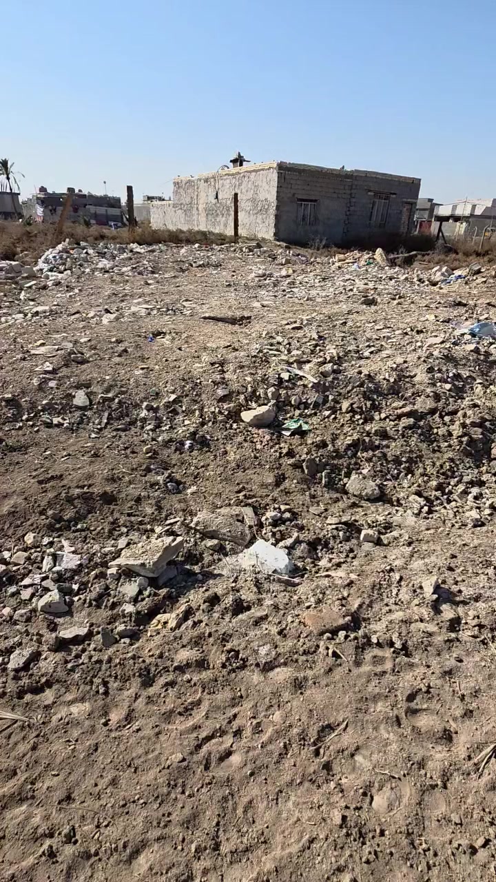 ياالله قطعه للبيع المساحه 100م العنوان طويريج الحولي خلف بيت مدير الناحيه سند 25  السعر 8 مع المجال البسيط للاستفسار. ***********
